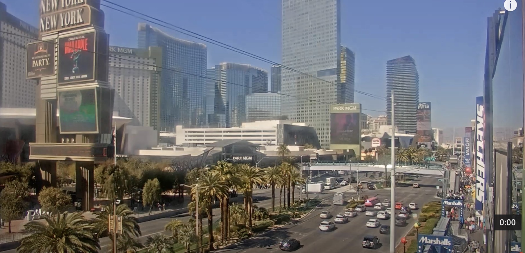 Вид с камеры на бульвар Бульвар Лас Вегас Стрип
